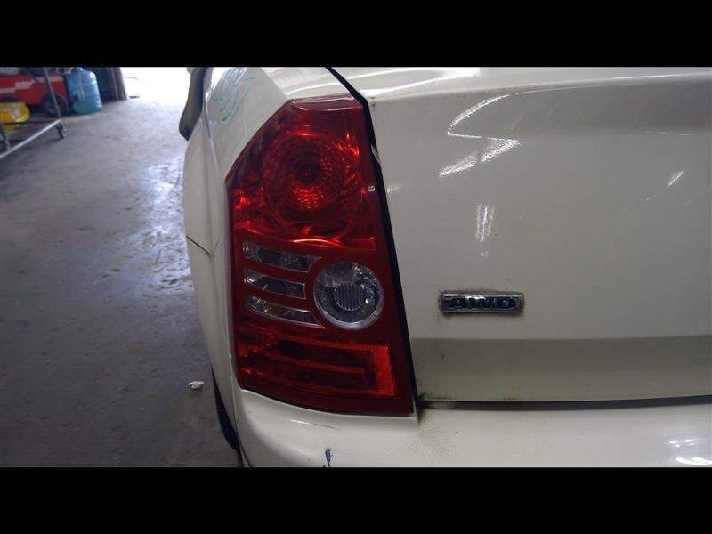 Driver Left Tail Light Base Fits 08-10 300 1177705