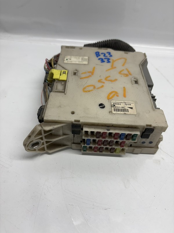 2010 Lexus IS250 Fuse Relay Junction Box OEM 82730-53580