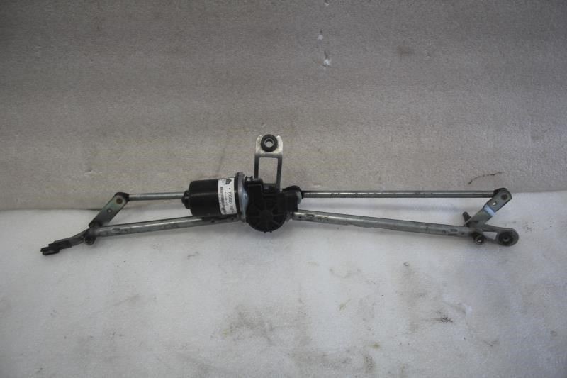 2017 RAM 1500 WINDSHIELD WIPER MOTOR WITH LINKAGE
