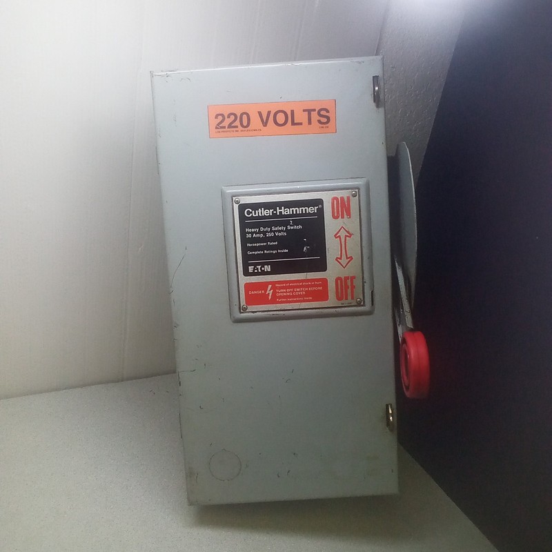 Cutler Hammer EATON DH32FGK Heavy Duty Safety Switch 30A