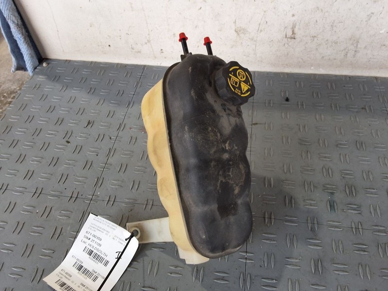 Coolant Reservoir Fits 15-20 ESCALADE 3545425