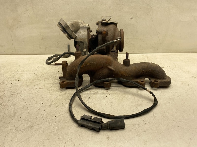 2010-2014 VOLKSWAGEN JETTA WAGON GOLF EXHAUST MANIFOLD TURBO CHARGER 2.0L TDI OE