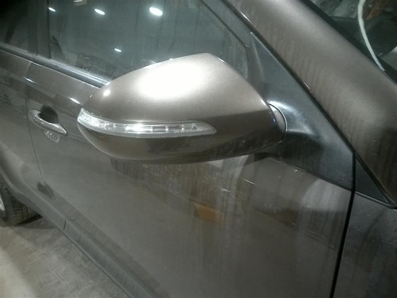 Passenger Side View Mirror Power With Turn Signal Fits 10-16 SPORTAGE 2569435