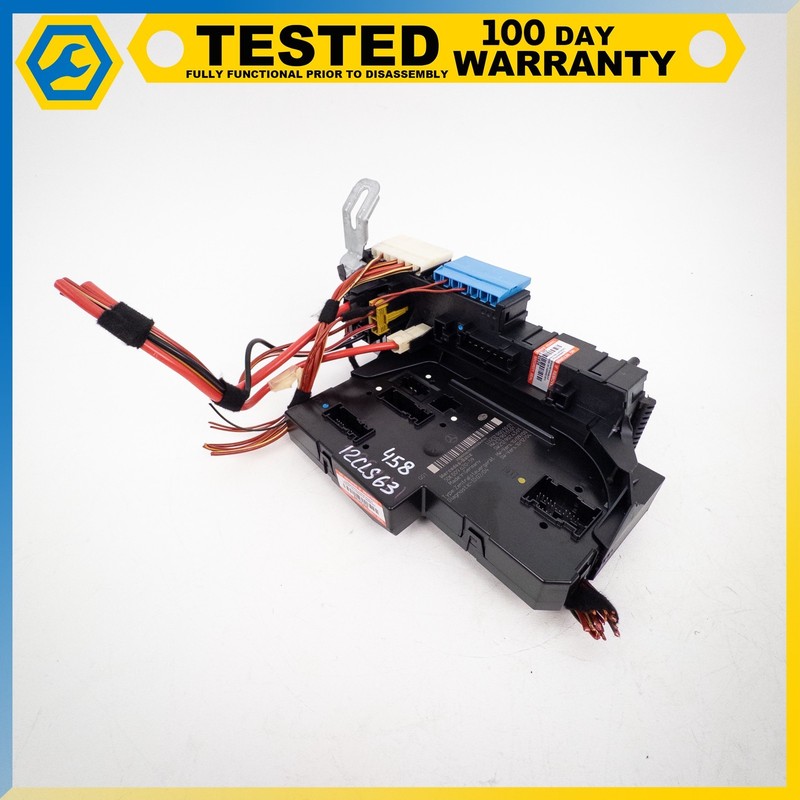 CUT 12-14 MERCEDES-BENZ CLS63 E63 AMG E550 REAR SAM MODULE RELAY FUSE BOX OEM