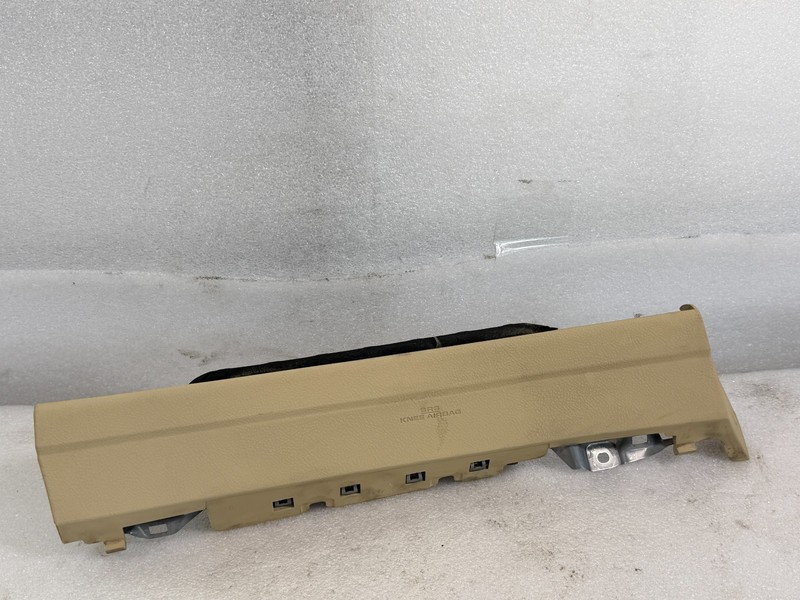 2004-2006 Lexus Ls430 PASSENGER FRONT KNEE TRIM OEM #021