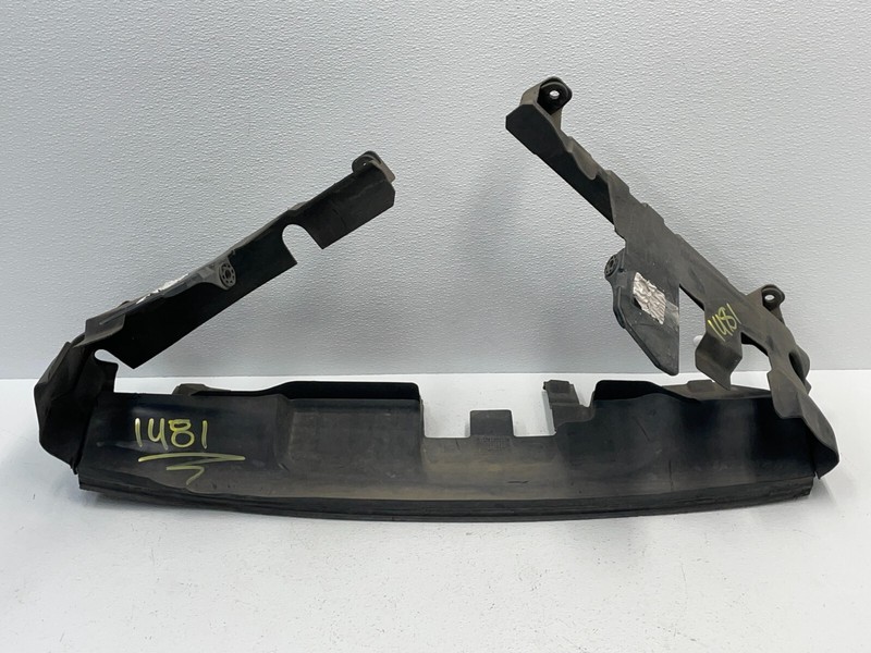 2016-2021 Honda Pilot Front Radiator Air Guide Baffle Lower Cover 1481 OEM