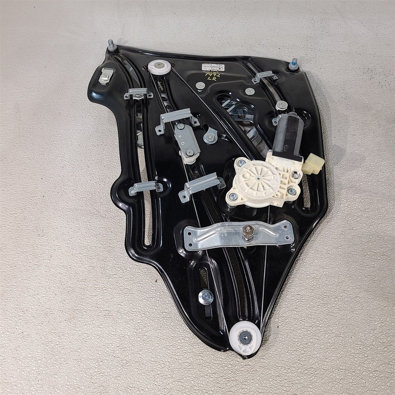 03-09 Mercedes CLK 500 AMG Rear Driver Window Regulator Lh Aa7492