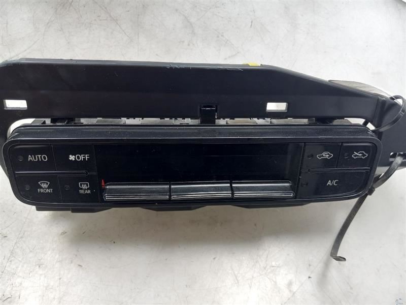 17-19 TOYOTA COROLLA LE TEMPERATURE CONTROL SWITCH