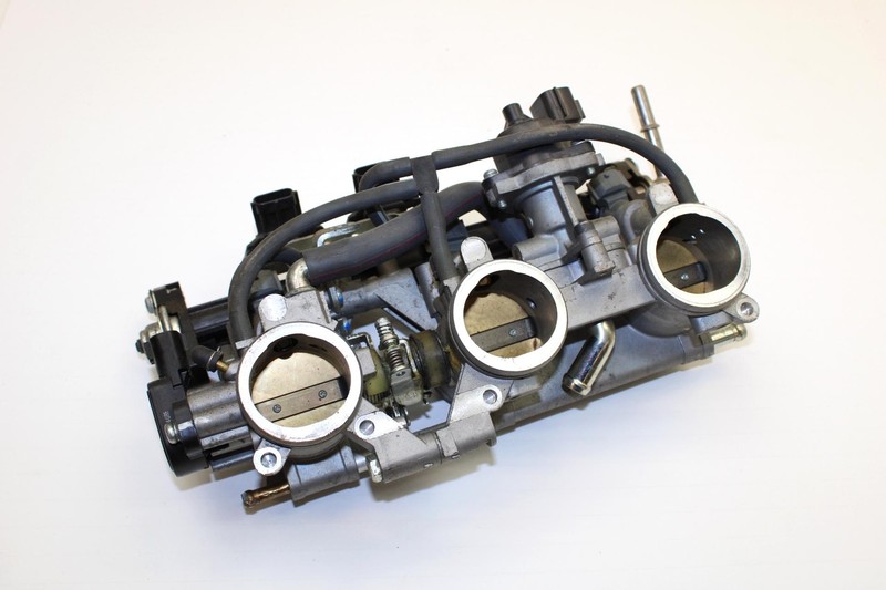 2009 Yamaha Fx Nytro Oem Main Fuel Injectors Throttle Body 8GL-13750-10-00 SY74