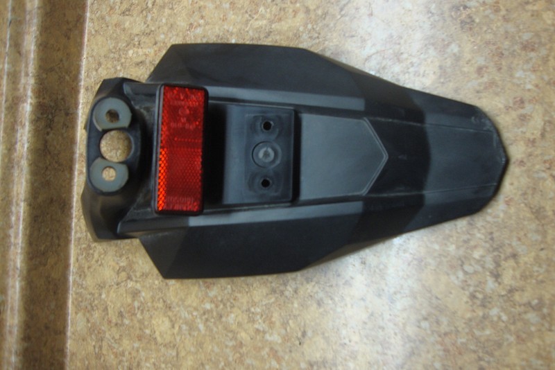 2013 Kawasaki Ninja EX650 EX 650 E 650E Rear Fender Panel Wheel Well Back Rim 13