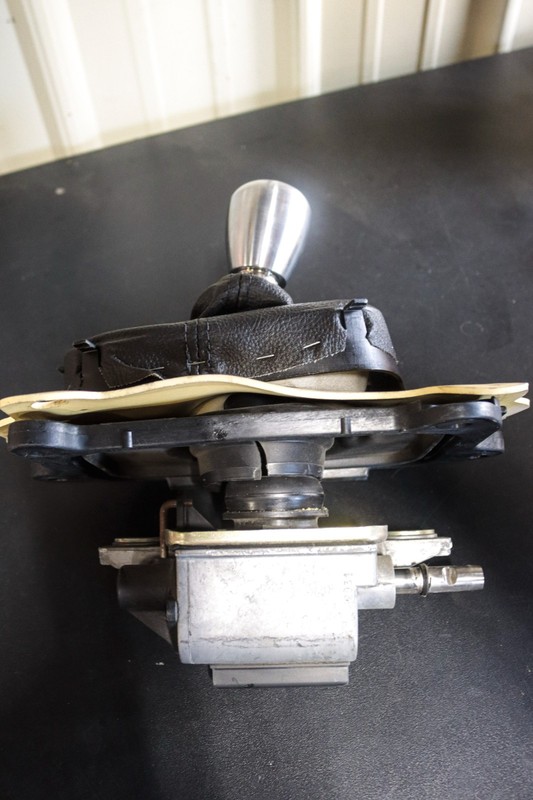 2005-2013 Corvette C6 Z06 Manual Transmission Shifter Assembly w/ Boot OEM *USED