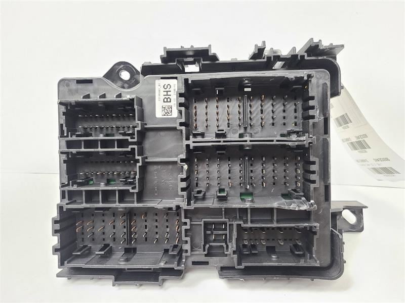 SILVRDO15 2015 Fuse Box Cabin 562390
