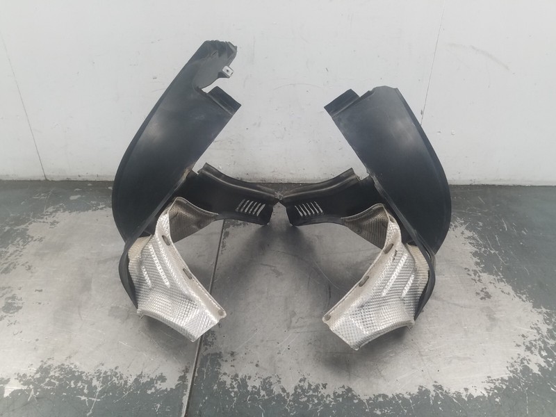 2008 Porsche Cayman S 987 Rear Wheel Liners / Guides / Heat Shields #3197 A4
