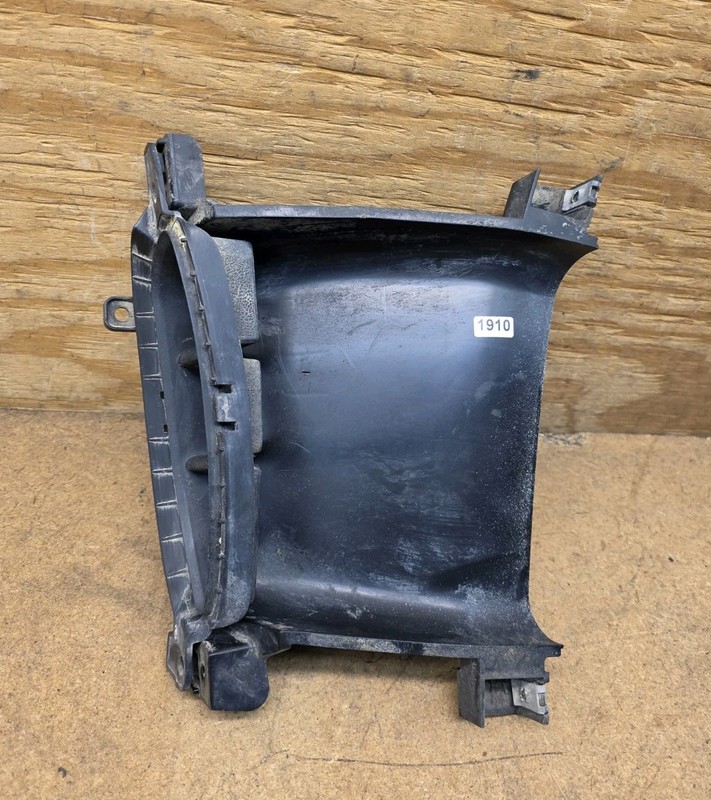 2017 2018 Kia Forte Front Bumper Grille-Air Duct Left 86568B0000 OEM