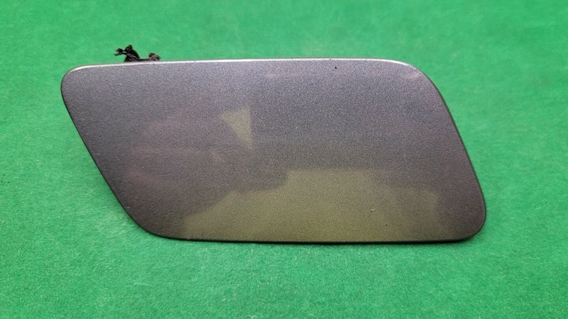 2017 - 2018 Audi A3 Front Bumper Right RH Headlamp Washer Cover 8V5955276 OEM