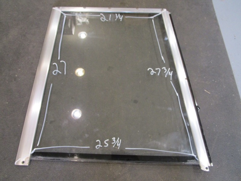 1988 Bayliner Capri Boat Right Starboard Front Window Windshield 27.75 x 25.75