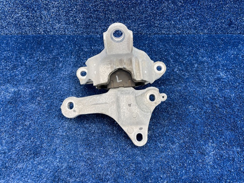 2016-2021 HONDA CIVIC 2.0L FRONT LEFT ENGINE MOTOR BRACKET MOUNT SUPPORT OEM