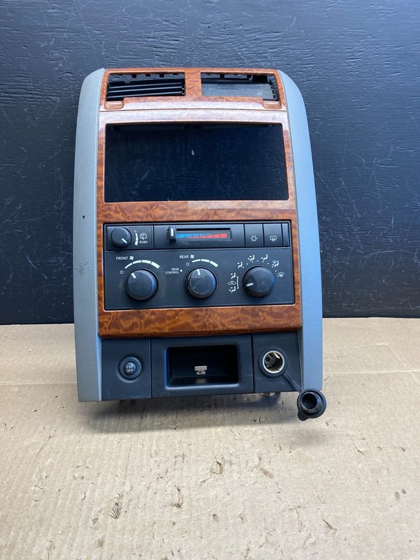 2005-2009 Dodge Durango Heat Climate Temperature Control Radio Bezel AC6784 DG