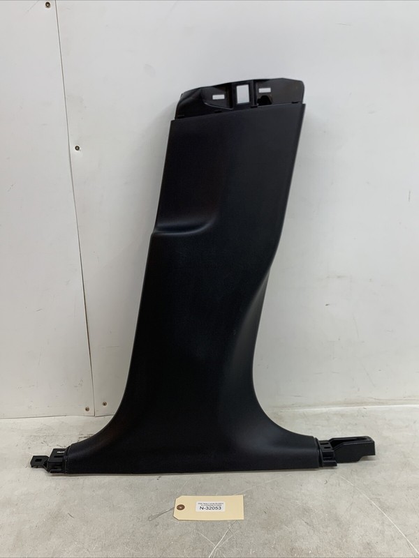⚡️24-25 Tesla Model Y RH Passenger B Pillar Lower Trim Panel 32053 M5