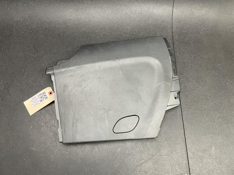 Center Console Left Side Rearward Cover 2018 Jeep Grand Cherokee 2011 - 2021 X