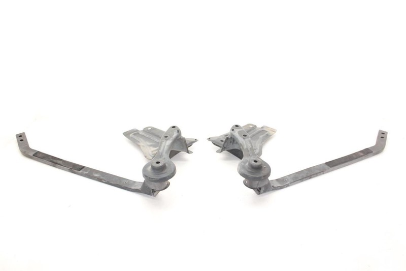 08-13 BMW M3 4.0L Pair of Rear Differential Body Support Brackets