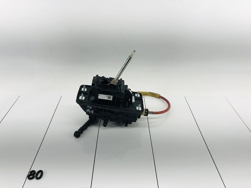 09-16 AUDI A4 QUATTRO AUTOMATIC TRANSMISSION GEAR SHIFTER SELECTOR OEM