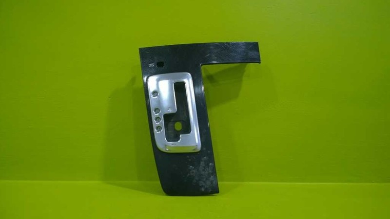 09 MAXIMA GEAR SHIFT SELECTOR BEZEL OEM 3267-17