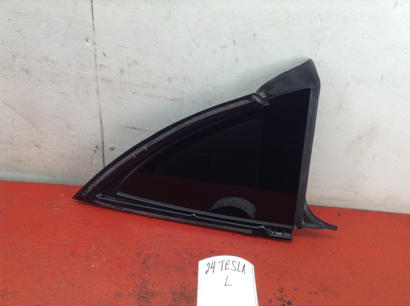 20-24 TESLA MODEL Y PERFORMANCE REAR LEFT QUARTER WINDOW GLASS OEM