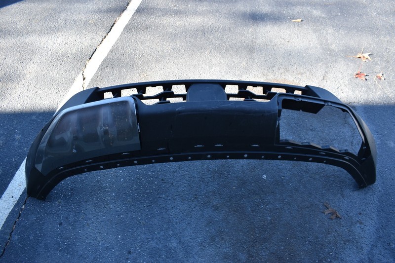 INFINITI FRONT BUMPER MOLDING FACTORY OEM