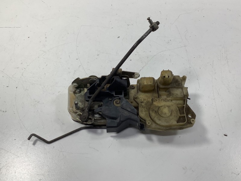 00-06 Honda S2000 Right Door Latche Lock Assy. 72115-S84-A01 OEM