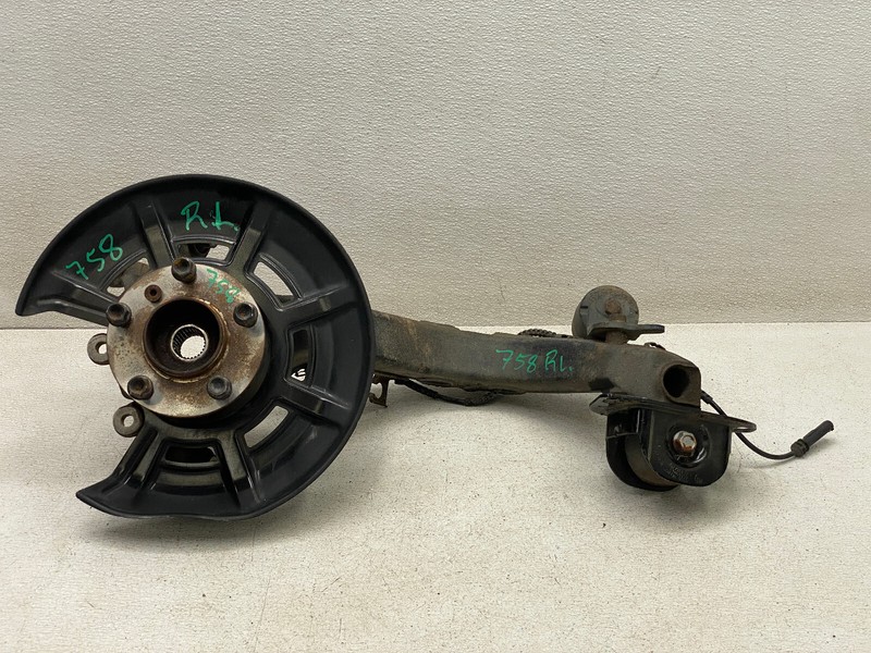 2009-2016 BMW Z4 REAR LEFT DRIVER SIDE SPINDLE KNUCKLE OEM LOT758