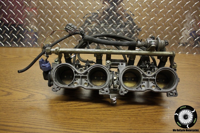 2002 HONDA CBR 900 RR 954 INTAKE THROTTLE BODY BODIES FUEL INJECTORS CBR900 02