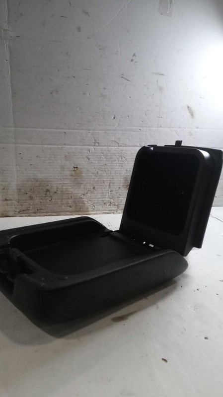 2015 INFINITI QX60 Center Console Lid Grey OEM Used 98145 136K Mileage