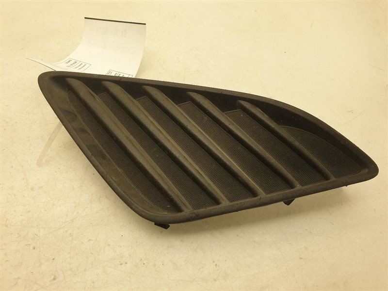 12-14 TOYOTA CAMRY DRIVER SIDE LOWER BUMPER MOUNTED GRILLE ASSEMBLY