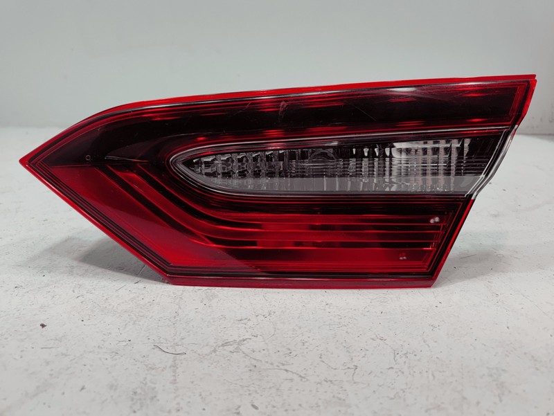 2021-2024 TOYOTA CAMRY REAR RIGHT PASSENGER SIDE INNER TAILLIGHT LAMP OEM