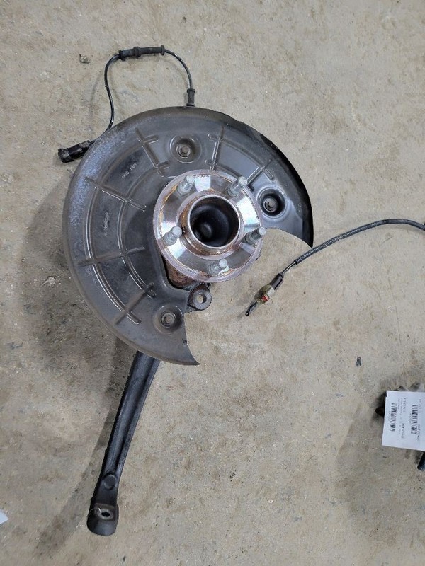 Passenger Front Spindle/Knuckle RWD Fits 12-23 300 1690427