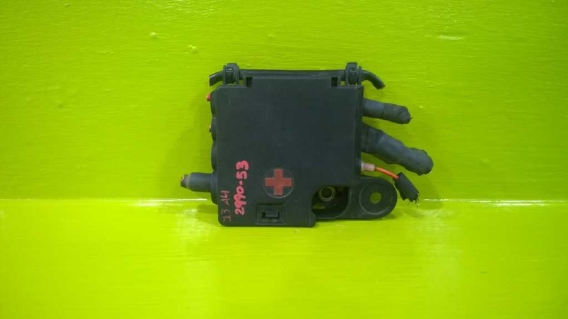 13 14 15 16 AUDI A4 POWER JUNCTION BATTERY JUMP BOX OEM 2990-53