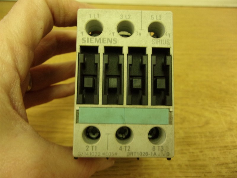 Siemens Sirius 3RT1026-1A Contactor *FREE SHIPPING*
