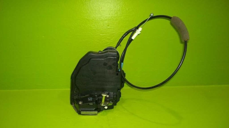 09 10 11 12 13 COROLLA S PASSENGER RIGHT REAR DOOR LOCK LATCH ACTUATOR 2421-33