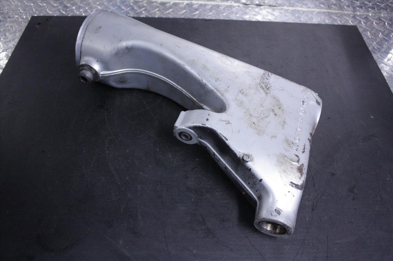 1996 BMW R 1100 GS REAR SWING ARM SWINGARM DRIVE SHAFT HOUSING DRIVESHAFT 1100GS