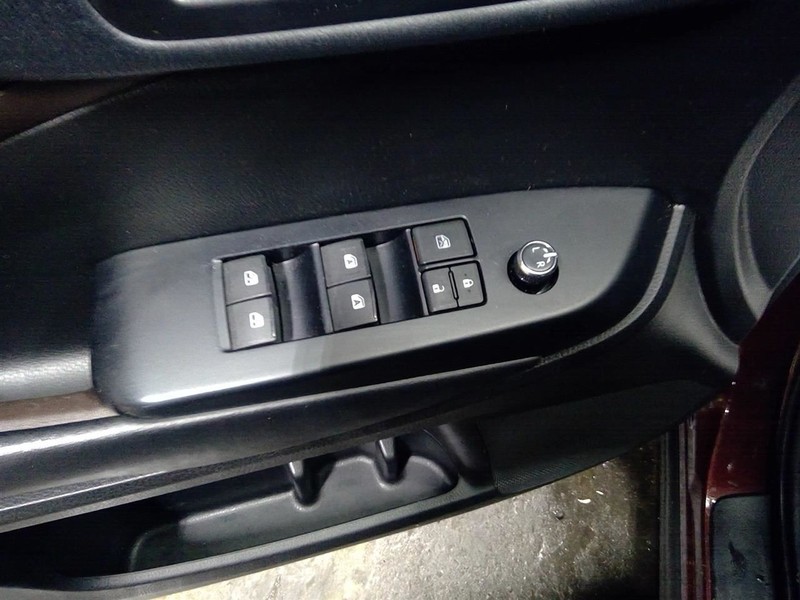 Driver Front Door Switch Driver's Master Crew Cab Fits 16-23 TACOMA 1777989