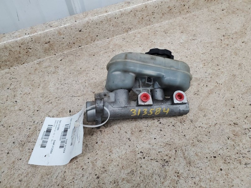 Brake Master Cylinder Fits 98-02 CAMARO 303367
