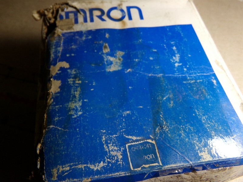 Omron C200HS-CPU01-E Sysmac Programmable Controller *FREE SHIPPING*