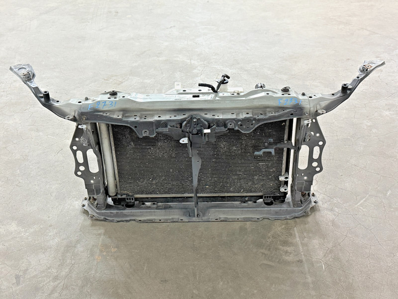 ⭐2014-2015 LEXUS IS250 2.5L RADIATOR COOLING CLIP SUPPORT ASSY 201K OEM LOT2731