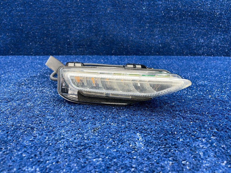 2014–2017 Infiniti Q50 Front Left LED Turn Signal Light OEM