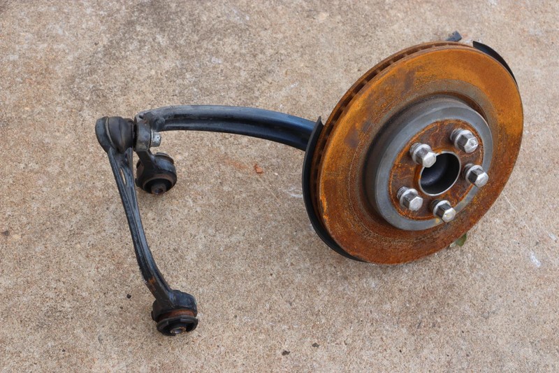 2015-2023 DODGE CHALLENGER RWD 5.7L FRONT LEFT SPINDLE KNUCKLE HUB ASSY OEM