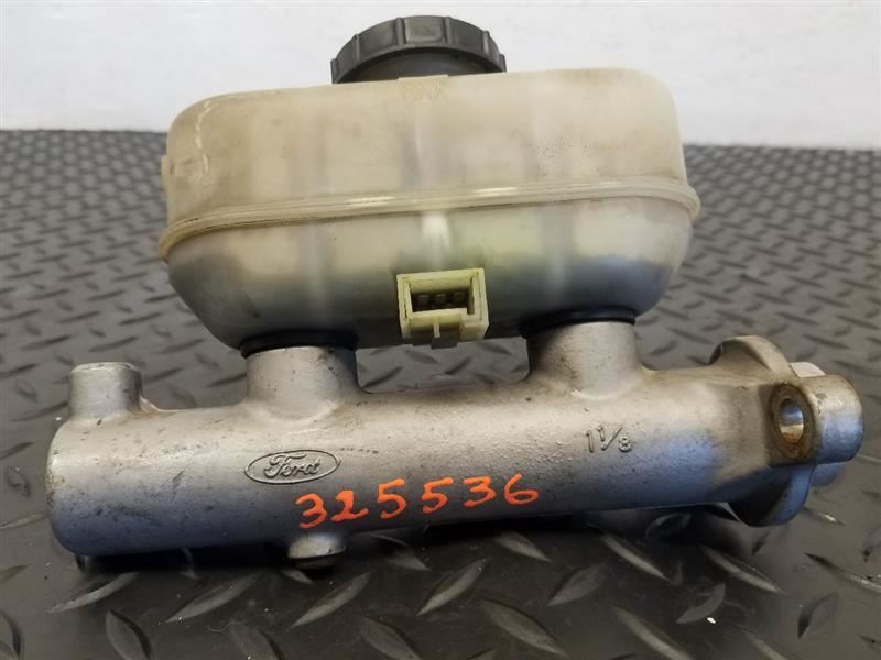 94-96 Ford E250 E350 Van Brake Master Cylinder W/O Speed Control OEM F4TZ-2140-G