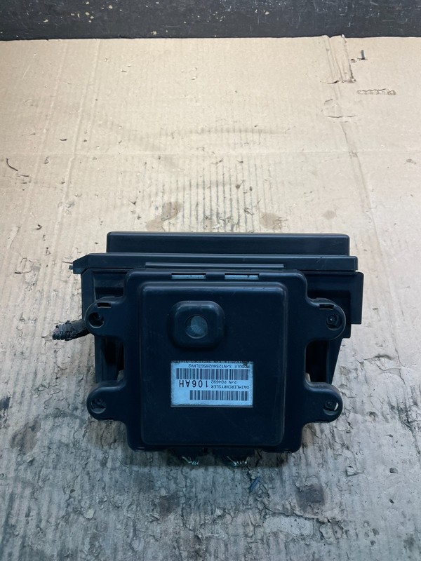 2007 Jeep Commander Fuse Box Relay BCM Body Control Module OEM v2238 DG