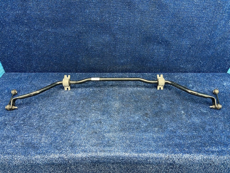 2017-2019 Cadillac XT5 Rear Stabilizer Bar Swaybar Genuine OEM84619142