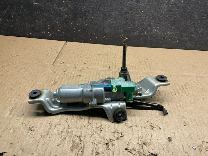 2008 to 2014 Subaru Impreza Hatchback Rear Wiper Motor V8836 PS